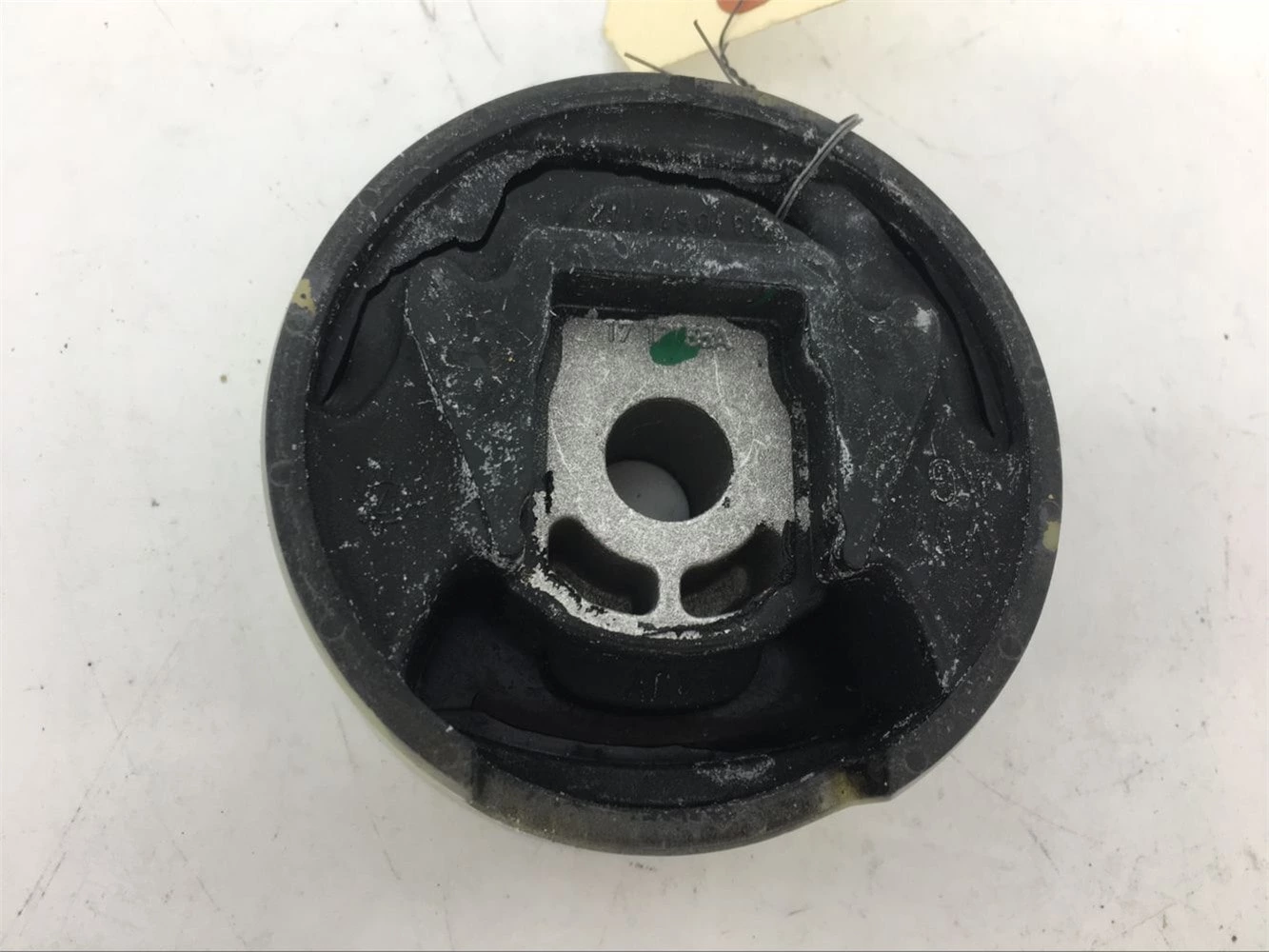 For Volkswagen Jetta 2012-2018 DEA A4926 Front Lower Engine Mount 1K0 199 867R 1K0 199 867 A