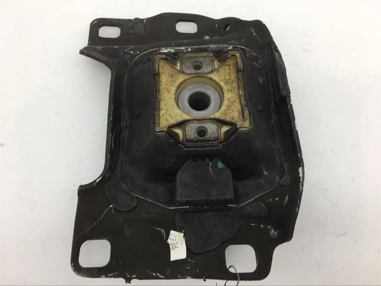 2012-2018 Ford Focus Driver Upper Transmission Mount Av6z-6068-A  A5815