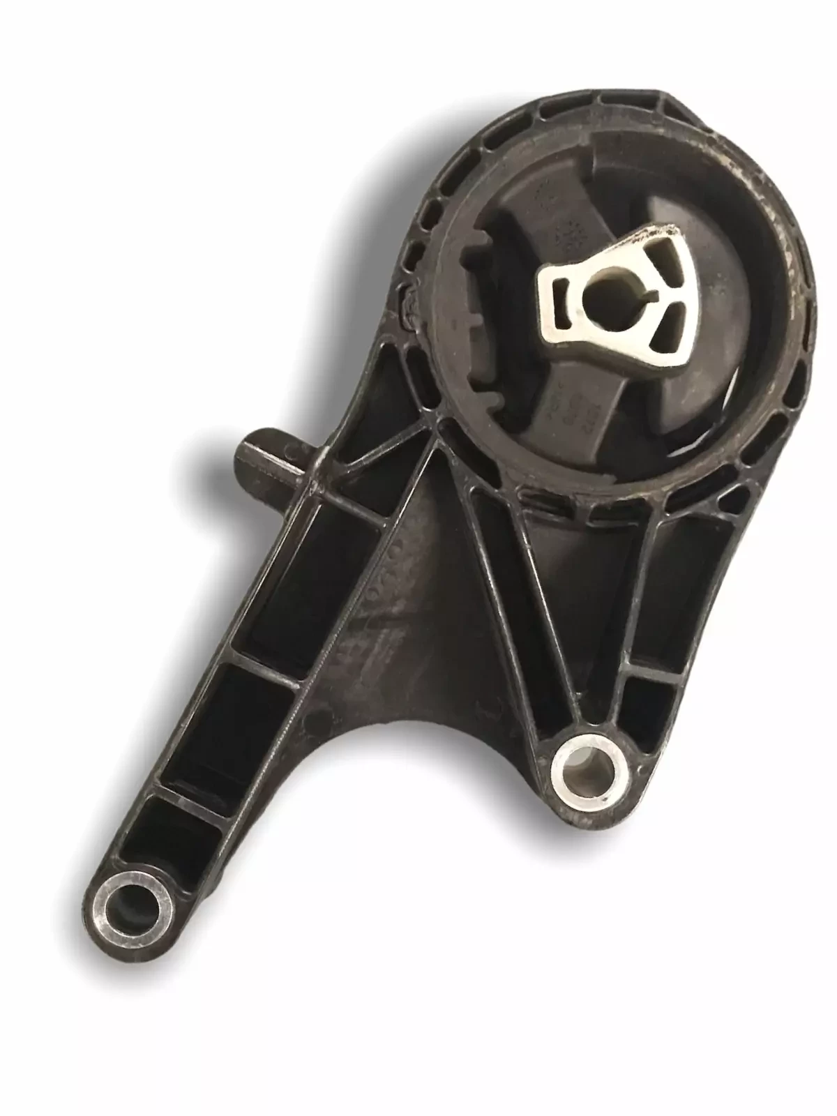 Suitable for the left front bracket of Opel Insignia 1.4L/1.6L/1.8L engines from 2016 to 2017, OE13227762, OE13227762